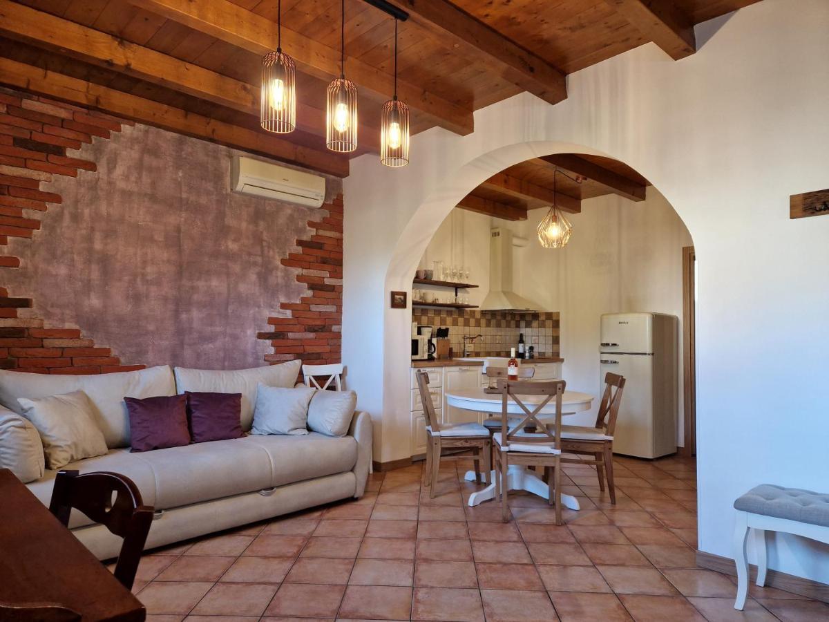 Wine & Apartment Vinales コペル エクステリア 写真